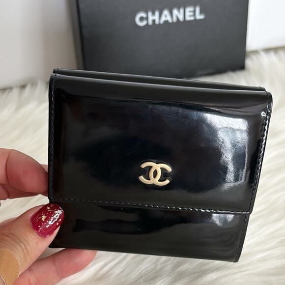 Authentic CHANEL Vintage Enamel CC Logo Bifold Wallet Purse Black Box 8180K - Picture 5 of 12
